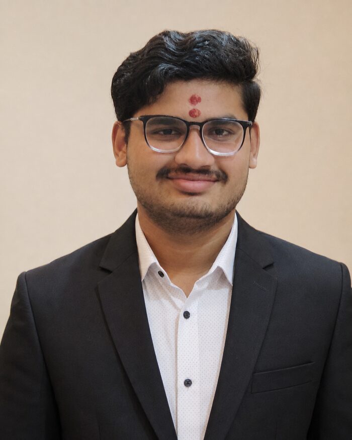वेदांत राहुल पोतदार — Founder
